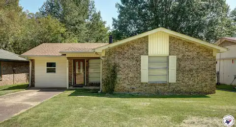 417 Carroll, Wake Village, TX 75501