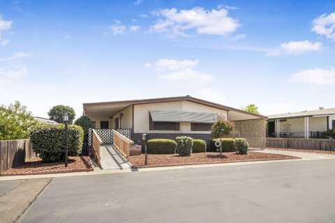 2627 W Mid Valley Avenue, Visalia, CA 93277