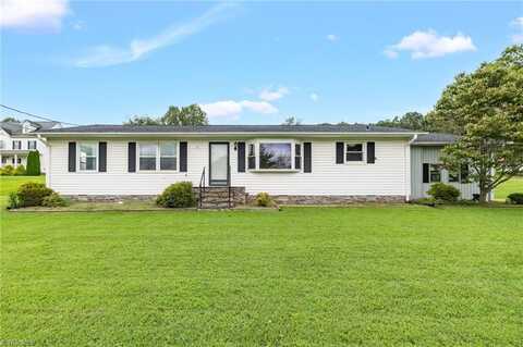 109 Calloway Road, King, NC 27021