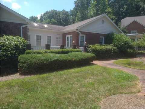1001 Nuthatch Court, High Point, NC 27262
