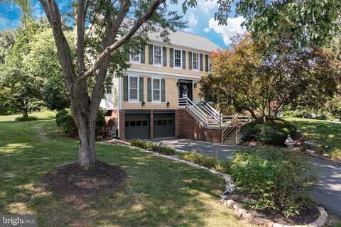 9849 S PARK CIRCLE, FAIRFAX STATION, VA 22039