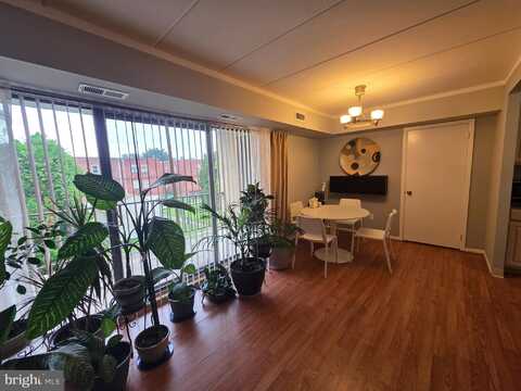 8950 KREWSTOWN ROAD, PHILADELPHIA, PA 19115