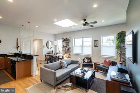 1240 4TH STREET NW, WASHINGTON, DC 20001