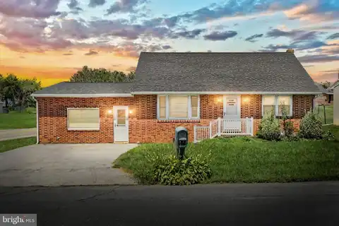 1496 CLAYOMA AVENUE, YORK, PA 17408
