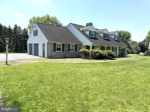 155 3RD STREET, AKRON, PA 17501