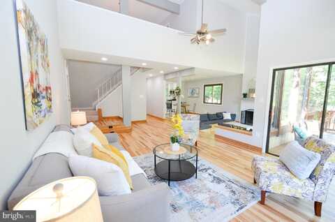 10601 FIESTA ROAD, FAIRFAX, VA 22032