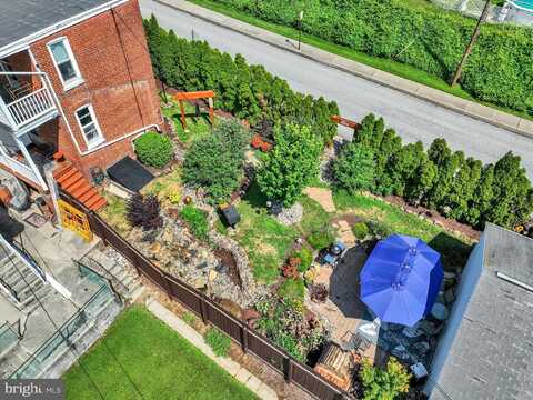29 N EAST STREET, SPRING GROVE, PA 17362