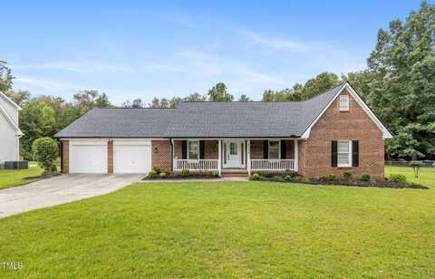 8226 Shoreway Drive, Fayetteville, NC 28304