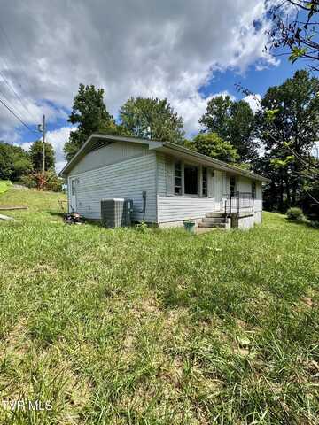 134 Honeycutt Road, Unicoi, TN 37692