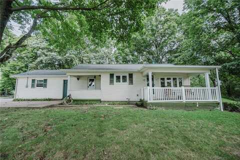 696 Highland Ave, Derry, PA 15627