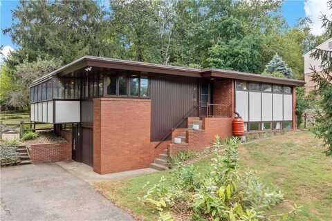 125 Herbst Drive, Shaler, PA 15209