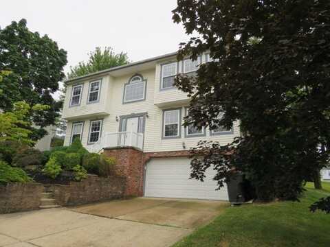 524 Grandshire Dr, Cranberry Twp, PA 16066