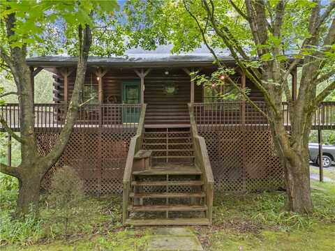 956 Carbon Center Rd, Oakland, PA 16034