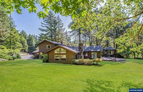 23547 Woods Creek Rd, Philomath, OR 97370