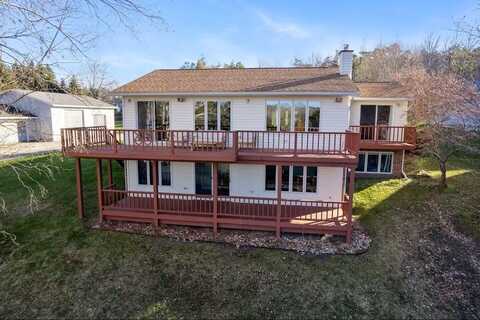 8658 W Black Lane, Cheboygan, MI 49721