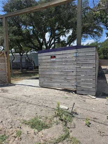 625 S Kossuth Street, Rockport, TX 78382