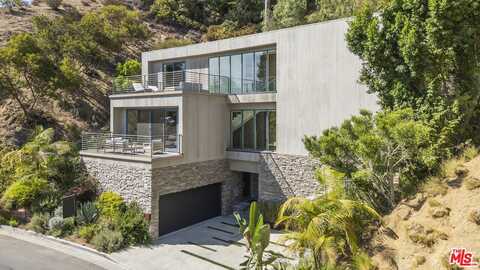2756 Westshire Dr, Los Angeles, CA 90068