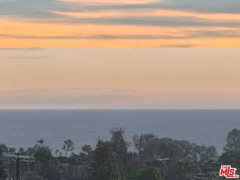 16510 Chattanooga Pl, Pacific Palisades, CA 90272