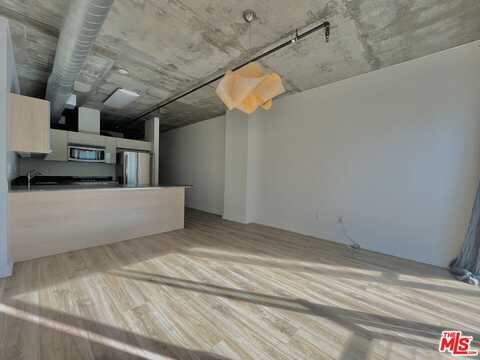 645 W 9TH ST, LOS ANGELES, CA 90015