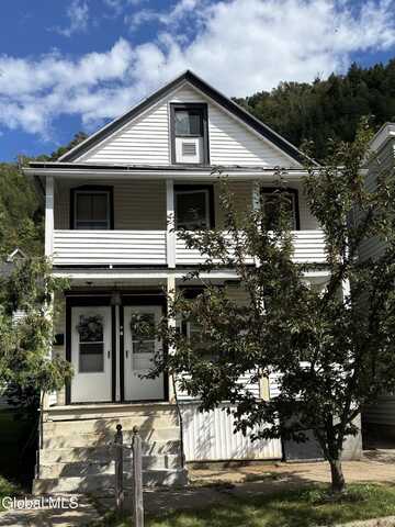 25 Flint Avenue, Little Falls, NY 13365