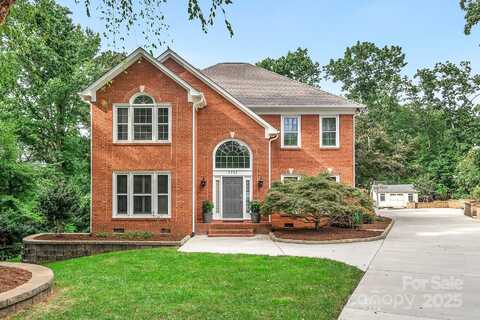7701 Walthall Court, Charlotte, NC 28210