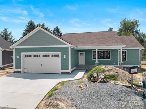 26 Olde Oak Court, Hendersonville, NC 28792