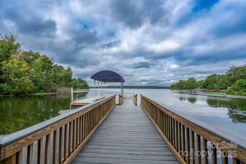 139 Deerfield Lane, New London, NC 28127