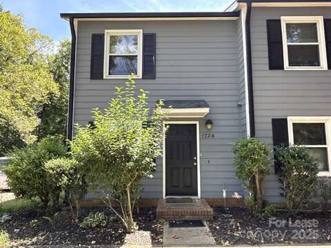 1724 Village Lake Drive, Charlotte, NC 28212