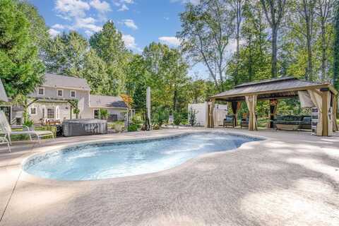 8017 Appaloosa Lane, Charlotte, NC 28215