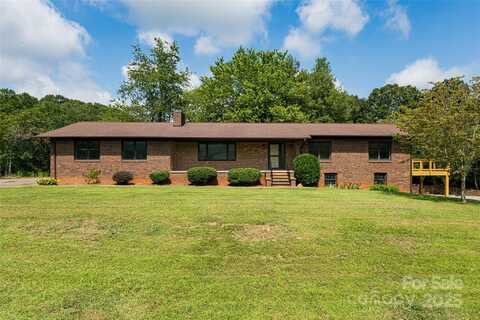 36 Brooks Branch Road, Leicester, NC 28748