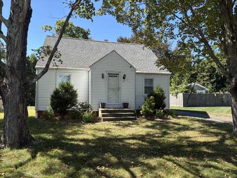 17 McKinnel Court, Branford, CT 06405