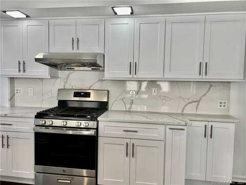 826 Oldfield Road, Fairfield, CT 06824