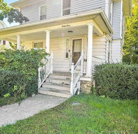 33 Farmington Avenue, Waterbury, CT 06710