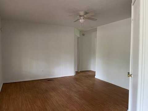 102 Circle Drive, Ellenwood, GA 30294
