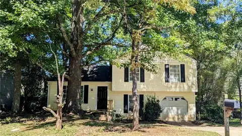4616 Garden Hills Drive, Stone Mountain, GA 30083