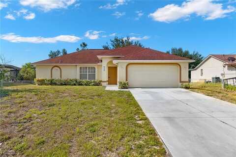 3733 16th Street W, Lehigh Acres, FL 33971