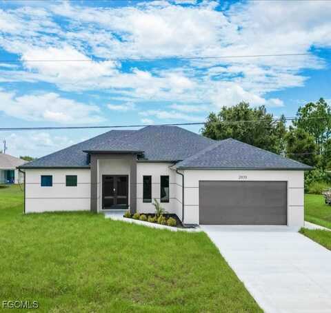 2809 25th Street SW, Lehigh Acres, FL 33976