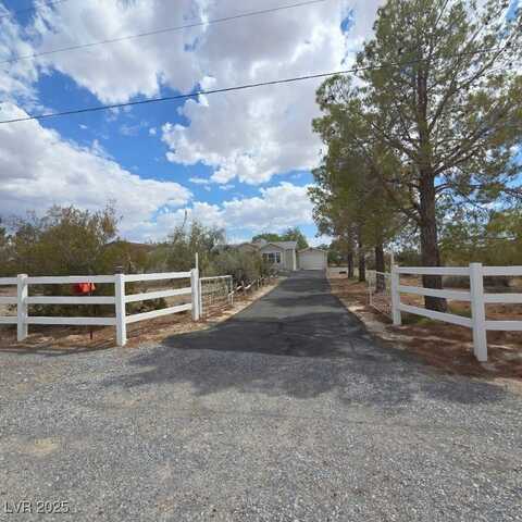 5461 E Navajo Boulevard, Pahrump, NV 89061