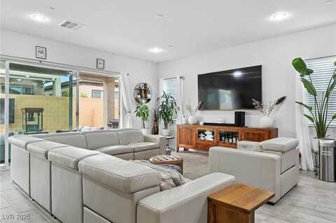 856 Klamath Springs Street, Henderson, NV 89011