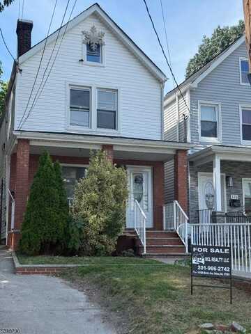 324 Cherry St, Elizabeth, NJ 07208