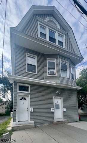 657 Scotland Rd, Orange, NJ 07050