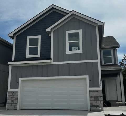 1697 Grayhawk Drive, Basehor, KS 66007