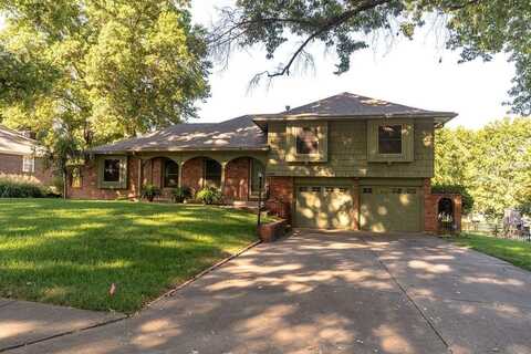 1000 Bird Avenue, Harrisonville, MO 64701