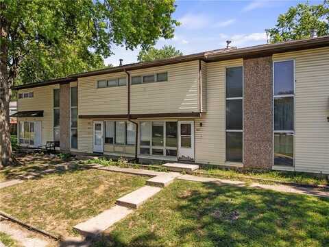 911 N 70th Terrace, Kansas City, KS 66112