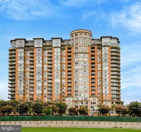8220 CRESTWOOD HEIGHTS DR #412, MCLEAN, VA 22102