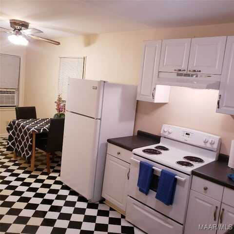 3124 S Perry Street, Montgomery, AL 36105