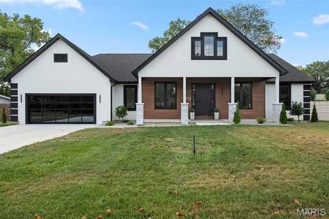 10652 Roanna Lane, Sunset Hills, MO 63128
