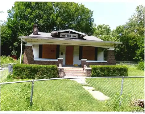 2215 58th Street, Washington Park, IL 62204