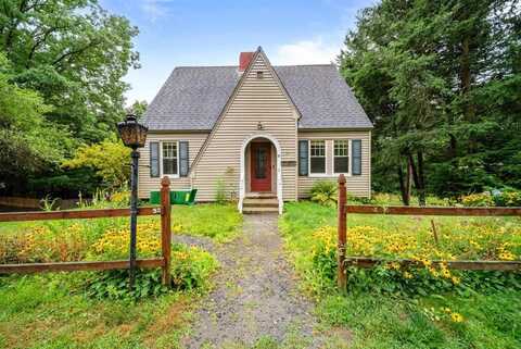 32 Woodbury Street, Keene, NH 03431