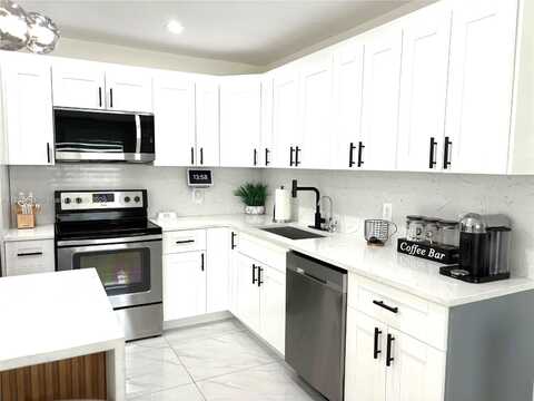 6515 SW 20th Ct, Miramar, FL 33023